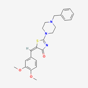 (E)-2-(4-benzylpiperazin-1-yl)-5-(3,4-dimethoxybenzylidene)thiazol-4(5H)-one