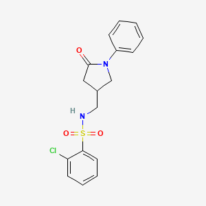 molecular formula C17H17ClN2O3S B2968856 2-chloro-N-((5-oxo-1-phenylpyrrolidin-3-yl)methyl)benzenesulfonamide CAS No. 954713-03-2