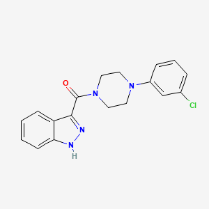molecular formula C18H17ClN4O B2973408 3-[4-(3-chlorophenyl)piperazine-1-carbonyl]-1H-indazole CAS No. 946339-64-6