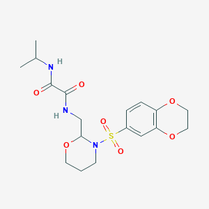 molecular formula C18H25N3O7S B2974589 N'-{[3-(2,3-dihydro-1,4-benzodioxine-6-sulfonyl)-1,3-oxazinan-2-yl]methyl}-N-(propan-2-yl)ethanediamide CAS No. 872881-64-6