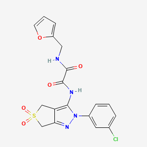 molecular formula C18H15ClN4O5S B2977620 N-[2-(3-chlorophenyl)-5,5-dioxo-2H,4H,6H-5lambda6-thieno[3,4-c]pyrazol-3-yl]-N'-[(furan-2-yl)methyl]ethanediamide CAS No. 899994-54-8