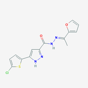 molecular formula C14H11ClN4O2S B2980096 (E)-3-(5-chlorothiophen-2-yl)-N'-(1-(furan-2-yl)ethylidene)-1H-pyrazole-5-carbohydrazide CAS No. 1285566-69-9