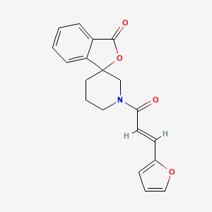 (E)-1'-(3-(furan-2-yl)acryloyl)-3H-spiro[isobenzofuran-1,3'-piperidin]-3-one
