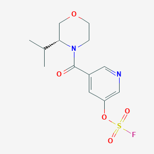 B2983336 (3R)-4-(5-Fluorosulfonyloxypyridine-3-carbonyl)-3-propan-2-ylmorpholine CAS No. 2418596-69-5