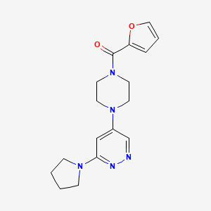 molecular formula C17H21N5O2 B2985153 Furan-2-yl(4-(6-(pyrrolidin-1-yl)pyridazin-4-yl)piperazin-1-yl)methanone CAS No. 1796965-51-9