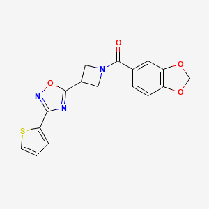 molecular formula C17H13N3O4S B2986502 Benzo[d][1,3]dioxol-5-yl(3-(3-(thiophen-2-yl)-1,2,4-oxadiazol-5-yl)azetidin-1-yl)methanone CAS No. 1331267-78-7