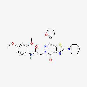 N-(2,4-dimethoxyphenyl)-2-(7-(furan-2-yl)-4-oxo-2-(piperidin-1-yl)thiazolo[4,5-d]pyridazin-5(4H)-yl)acetamide