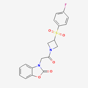 molecular formula C18H15FN2O5S B2992344 3-(2-(3-((4-fluorophenyl)sulfonyl)azetidin-1-yl)-2-oxoethyl)benzo[d]oxazol-2(3H)-one CAS No. 1797263-42-3