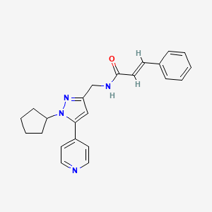 N-((1-cyclopentyl-5-(pyridin-4-yl)-1H-pyrazol-3-yl)methyl)cinnamamide