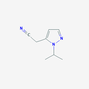 molecular formula C8H11N3 B3002216 (1-isopropyl-1H-pyrazol-5-yl)acetonitrile CAS No. 1260659-36-6