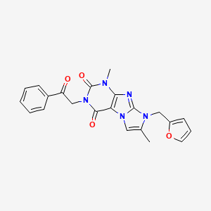 8-(furan-2-ylmethyl)-1,7-dimethyl-3-(2-oxo-2-phenylethyl)-1H-imidazo[2,1-f]purine-2,4(3H,8H)-dione