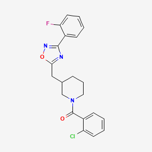 (2-Chlorophenyl)(3-((3-(2-fluorophenyl)-1,2,4-oxadiazol-5-yl)methyl)piperidin-1-yl)methanone