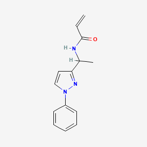 molecular formula C14H15N3O B3009337 N-[1-(1-Phenylpyrazol-3-yl)ethyl]prop-2-enamide CAS No. 2361641-74-7