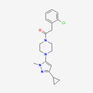 2-(2-chlorophenyl)-1-(4-(3-cyclopropyl-1-methyl-1H-pyrazol-5-yl)piperazin-1-yl)ethanone