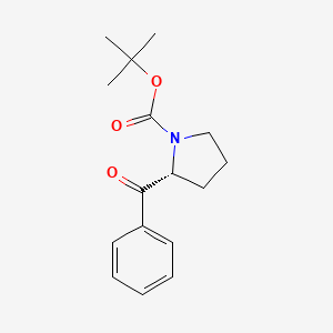 molecular formula C16H21NO3 B3011076 tert-butyl (2R)-2-benzoylpyrrolidine-1-carboxylate CAS No. 566899-60-3