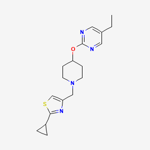 molecular formula C18H24N4OS B3011436 2-Cyclopropyl-4-[[4-(5-ethylpyrimidin-2-yl)oxypiperidin-1-yl]methyl]-1,3-thiazole CAS No. 2380168-14-7