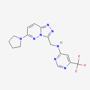 molecular formula C15H15F3N8 B3012080 N-{[6-(pyrrolidin-1-yl)-[1,2,4]triazolo[4,3-b]pyridazin-3-yl]methyl}-6-(trifluoromethyl)pyrimidin-4-amine CAS No. 2034517-49-0