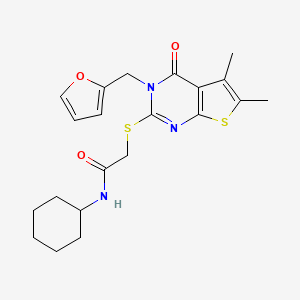 molecular formula C21H25N3O3S2 B3012863 N-cyclohexyl-2-({3-[(furan-2-yl)methyl]-5,6-dimethyl-4-oxo-3H,4H-thieno[2,3-d]pyrimidin-2-yl}sulfanyl)acetamide CAS No. 878683-72-8