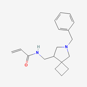 molecular formula C18H24N2O B3013479 N-[(6-Benzyl-6-azaspiro[3.4]octan-8-yl)methyl]prop-2-enamide CAS No. 2274477-58-4