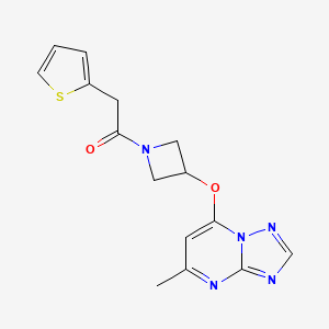 1-[3-({5-Methyl-[1,2,4]triazolo[1,5-a]pyrimidin-7-yl}oxy)azetidin-1-yl]-2-(thiophen-2-yl)ethan-1-one