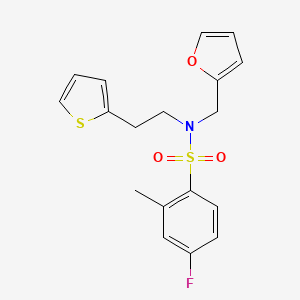 molecular formula C18H18FNO3S2 B3017588 4-fluoro-N-(furan-2-ylmethyl)-2-methyl-N-(2-(thiophen-2-yl)ethyl)benzenesulfonamide CAS No. 1396874-44-4