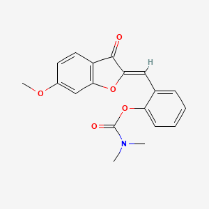 B3019093 (Z)-2-((6-methoxy-3-oxobenzofuran-2(3H)-ylidene)methyl)phenyl dimethylcarbamate CAS No. 869078-81-9
