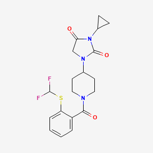 molecular formula C19H21F2N3O3S B3019174 3-Cyclopropyl-1-(1-{2-[(difluoromethyl)sulfanyl]benzoyl}piperidin-4-yl)imidazolidine-2,4-dione CAS No. 2097892-23-2