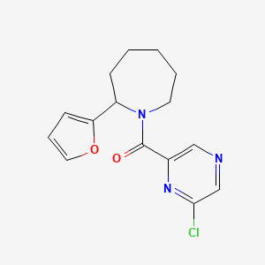 molecular formula C15H16ClN3O2 B3020140 1-(6-Chloropyrazine-2-carbonyl)-2-(furan-2-yl)azepane CAS No. 1808651-54-8