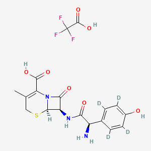 (6R,7R)-7-[[(2R)-2-amino-2-(4-hydroxyphenyl-2,3,5,6-d4)acetyl]amino]-3-methyl-8-oxo-5-thia-1-azabicyclo[4.2.0]oct-2-ene-2-carboxylic acid