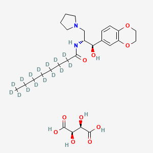 molecular formula C27H42N2O10 B3025847 N-[(1R,2R)-2-(2,3-dihydro-1,4-benzodioxin-6-yl)-2-hydroxy-1-(1-pyrrolidinylmethyl)ethyl]-octanamide-2,2,3,3,4,4,5,5,6,6,7,7,8,8,8-d15, (2R,3R)-2,3-dihydroxybutanedioate 