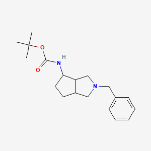 molecular formula C19H28N2O2 B3092576 tert-Butyl (2-benzyloctahydrocyclopenta[c]pyrrol-4-yl)carbamate CAS No. 1230135-97-3
