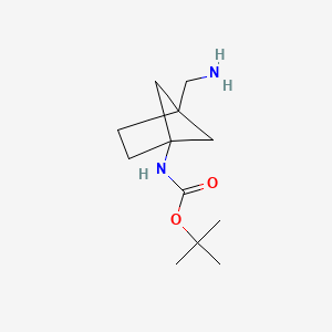 molecular formula C12H22N2O2 B3108187 Tert-butyl (4-(aminomethyl)bicyclo[2.1.1]hexan-1-yl)carbamate CAS No. 1638767-36-8