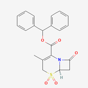 molecular formula C21H19NO5S B3132526 Benzhydryl (R)-3-methyl-8-oxo-5-thia-1-azabicyclo[4.2.0]oct-2-ene-2-carboxylate 5,5-dioxide CAS No. 370588-49-1