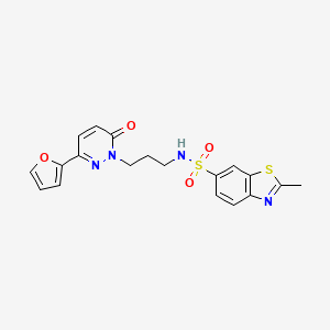 molecular formula C19H18N4O4S2 B3203100 N-(3-(3-(furan-2-yl)-6-oxopyridazin-1(6H)-yl)propyl)-2-methylbenzo[d]thiazole-6-sulfonamide CAS No. 1021227-09-7