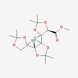 molecular formula C17H28O8 B3243806 methyl (4R,5R)-5-[(4S,5R)-5-[(4R)-2,2-dimethyl-1,3-dioxolan-4-yl]-2,2-dimethyl-1,3-dioxolan-4-yl]-2,2-dimethyl-1,3-dioxolane-4-carboxylate CAS No. 1595285-44-1