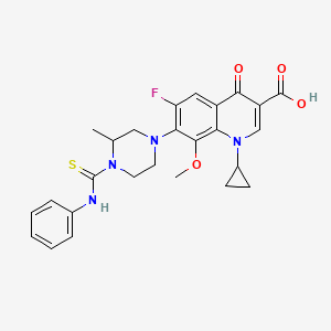 1-Cyclopropyl-6-fluoro-8-methoxy-7-[3-methyl-4-(phenylcarbamothioyl)piperazin-1-yl]-4-oxoquinoline-3-carboxylic acid