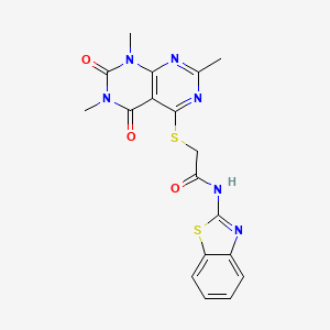 molecular formula C18H16N6O3S2 B3288519 N-(1,3-benzothiazol-2-yl)-2-({2,6,8-trimethyl-5,7-dioxo-5H,6H,7H,8H-[1,3]diazino[4,5-d]pyrimidin-4-yl}sulfanyl)acetamide CAS No. 852168-48-0