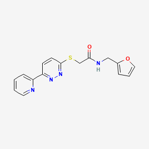 molecular formula C16H14N4O2S B3297465 N-[(furan-2-yl)methyl]-2-{[6-(pyridin-2-yl)pyridazin-3-yl]sulfanyl}acetamide CAS No. 895458-45-4