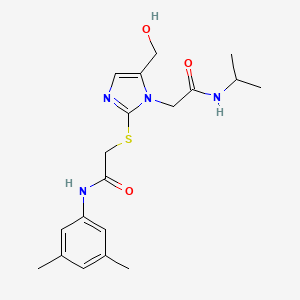 molecular formula C19H26N4O3S B3303969 N-(3,5-dimethylphenyl)-2-{[5-(hydroxymethyl)-1-{[(propan-2-yl)carbamoyl]methyl}-1H-imidazol-2-yl]sulfanyl}acetamide CAS No. 921523-74-2