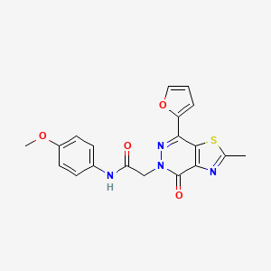 B3313040 2-(7-(furan-2-yl)-2-methyl-4-oxothiazolo[4,5-d]pyridazin-5(4H)-yl)-N-(4-methoxyphenyl)acetamide CAS No. 946341-97-5