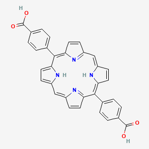 molecular formula C34H22N4O4 B3323682 4,4'-(Porphyrin-5,15-diyl)dibenzoic acid CAS No. 167777-26-6