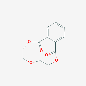 molecular formula C12H12O5 B033490 2,5,8-苯并三氧杂环十一烷-1,9-二酮，3,4,6,7-四氢- CAS No. 13988-26-6