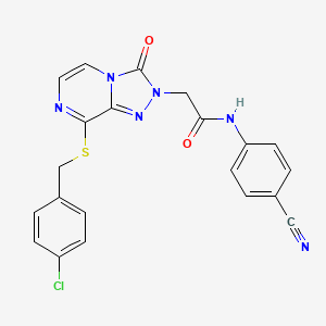 molecular formula C21H15ClN6O2S B3404782 2-(8-{[(4-chlorophenyl)methyl]sulfanyl}-3-oxo-2H,3H-[1,2,4]triazolo[4,3-a]pyrazin-2-yl)-N-(4-cyanophenyl)acetamide CAS No. 1251574-96-5