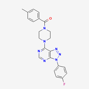 molecular formula C22H20FN7O B3414508 1-[3-(4-fluorophenyl)-3H-[1,2,3]triazolo[4,5-d]pyrimidin-7-yl]-4-(4-methylbenzoyl)piperazine CAS No. 946344-83-8