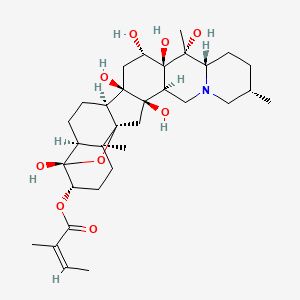 molecular formula C32H49NO9 B3430203 (1,10,11,12,14,23-Hexahydroxy-6,10,19-trimethyl-24-oxa-4-azaheptacyclo(12.12.0.02,11.04,9.015,25.018,23.019,25)hexacosan-22-yl) 2-methylbut-2-enoate CAS No. 8051-02-3