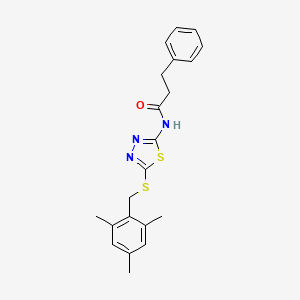 molecular formula C21H23N3OS2 B3657304 N-{5-[(mesitylmethyl)thio]-1,3,4-thiadiazol-2-yl}-3-phenylpropanamide 