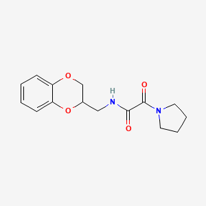 molecular formula C15H18N2O4 B3941395 N-(2,3-dihydro-1,4-benzodioxin-2-ylmethyl)-2-oxo-2-(pyrrolidin-1-yl)acetamide 