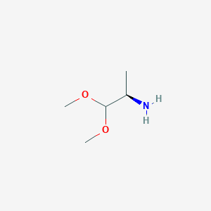 molecular formula C5H13NO2 B042684 (2R)-1,1-二甲氧基丙烷-2-胺 CAS No. 126147-79-3