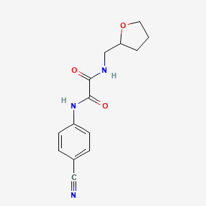 molecular formula C14H15N3O3 B4386047 N'-(4-cyanophenyl)-N-(oxolan-2-ylmethyl)oxamide 