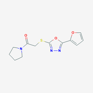 2-((5-(Furan-2-yl)-1,3,4-oxadiazol-2-yl)thio)-1-(pyrrolidin-1-yl)ethanone